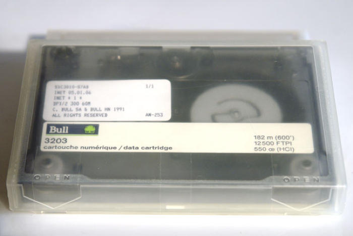 Datenmagnetbandkassette in Kunststoffhüllen
